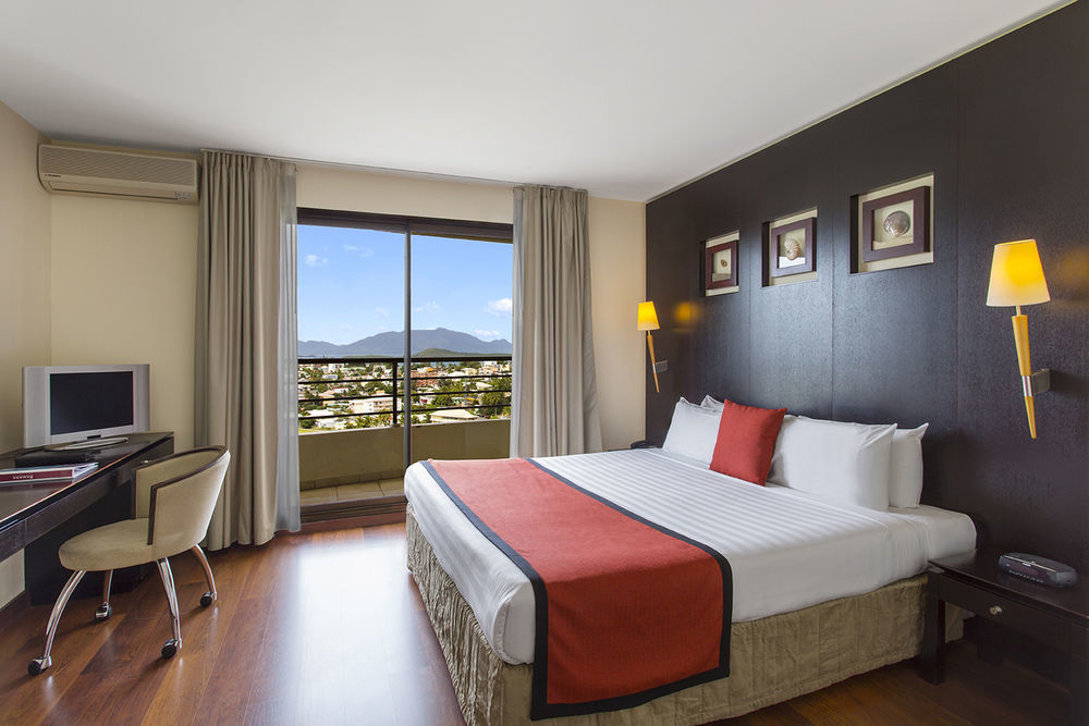 Ramada Hotel & Suites By Wyndham Noumea Ngoại thất bức ảnh