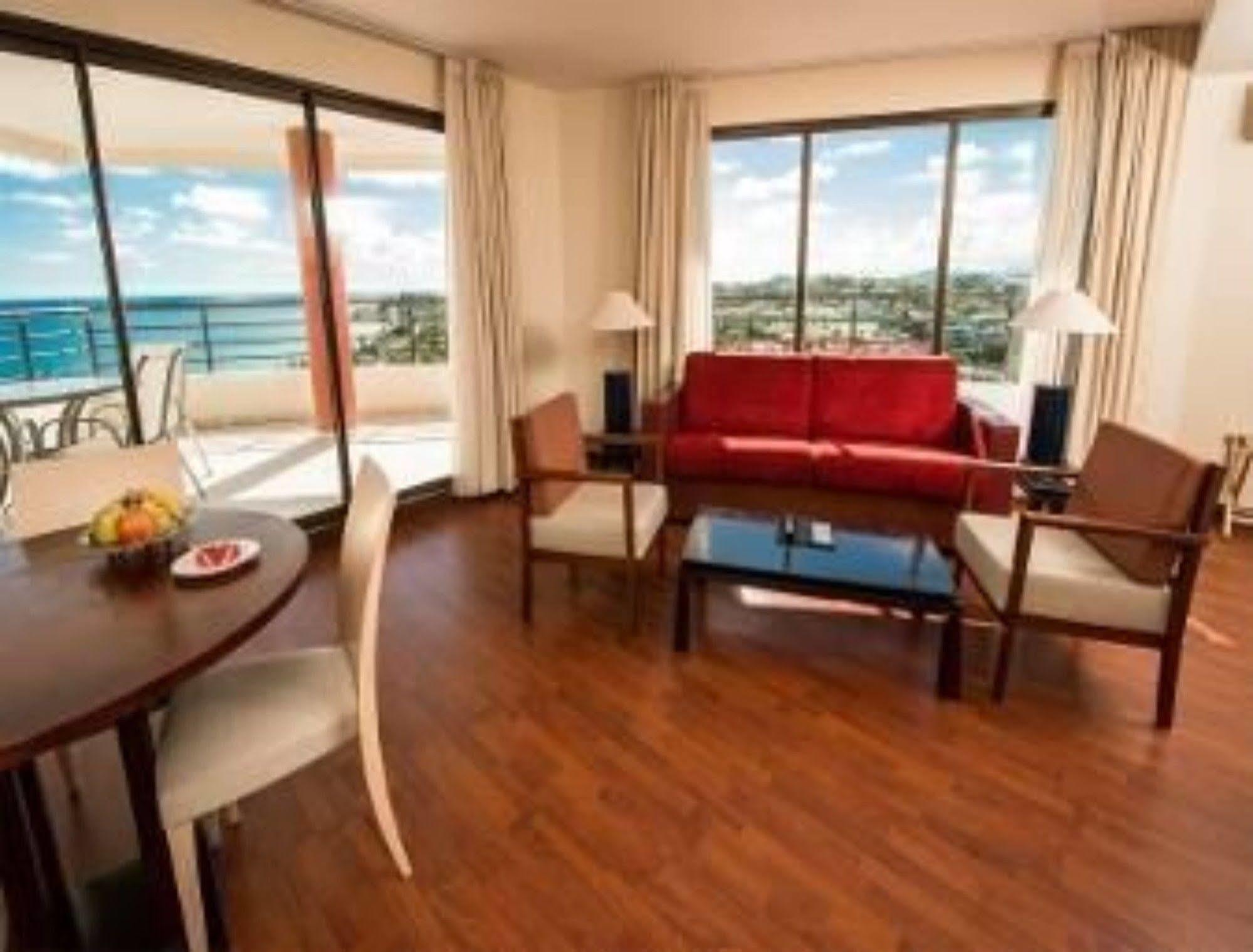 Ramada Hotel & Suites By Wyndham Noumea Ngoại thất bức ảnh