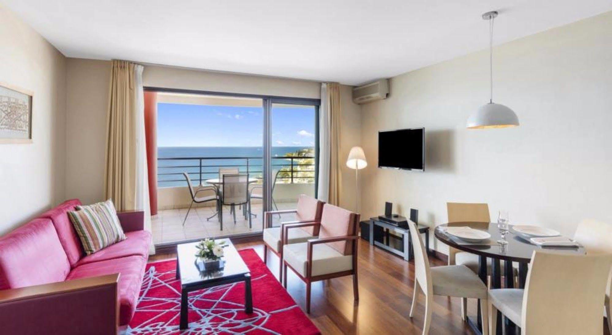 Ramada Hotel & Suites By Wyndham Noumea Ngoại thất bức ảnh