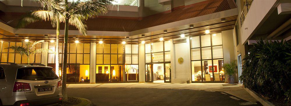Ramada Hotel & Suites By Wyndham Noumea Ngoại thất bức ảnh